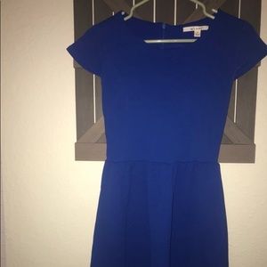 Blue short dress